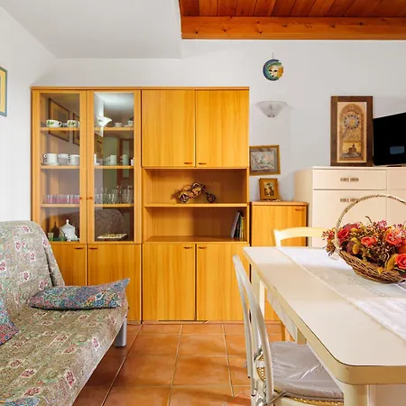 빌라 Villino Grazia 2 *